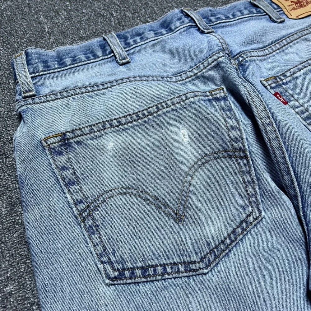 Levi's Relaxed Fit Jeans 38x30 Light  Blue Denim Distressed Straight‎ 90CCCAN1